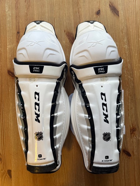 Senior CCM 21K Pro 16" Shin Pads Pro Stock (Used)