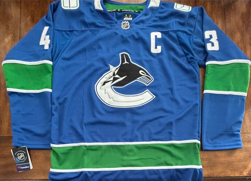Vancouver Canucks #43 Quinn Hughes Adult Size Medium (50) NWT
