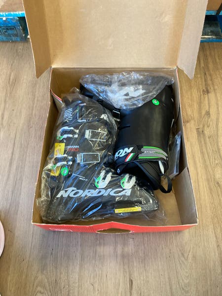 【ノルディカ】DOBERMANN WORLD CUP 150 NEW Men's Nordica Dobermann World Cup 150 Ski Boots | Mondo Size