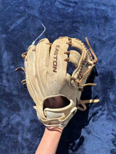 White Easton Professional Collection RH Softball Glove 11.75" (Used)
