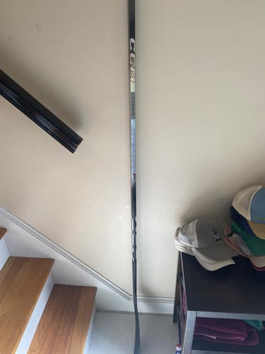 Senior CCM JetSpeed FT8 Pro Left Hand Hockey Stick P28 75 Flex Pro Stock (Used 3 shifts - Like new)
