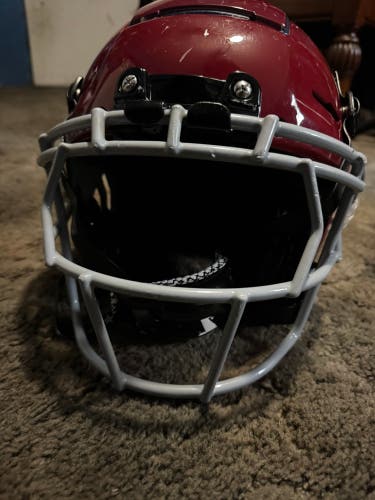 Adult Medium Cardinal Schutt F7 Helmet (Used)