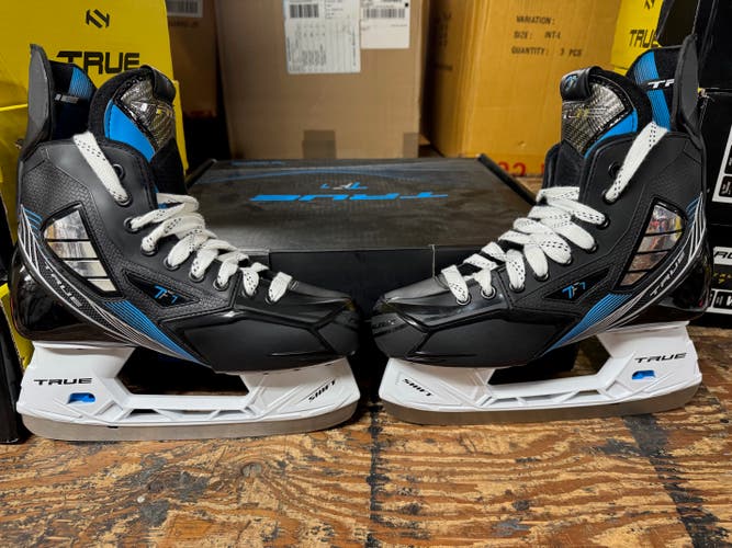 True TF7 Hockey Skates Regular Width 6.5 (New)