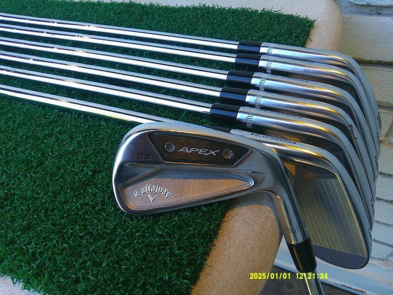 Callaway '24 APEX CB FORGED (4i-10i) Iron Set w/ True Temper S400 Stiff Shafts