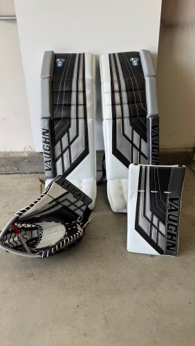 34" Vaughn Ve8 Pro Carbon Full Right Goalie Full Set (New)