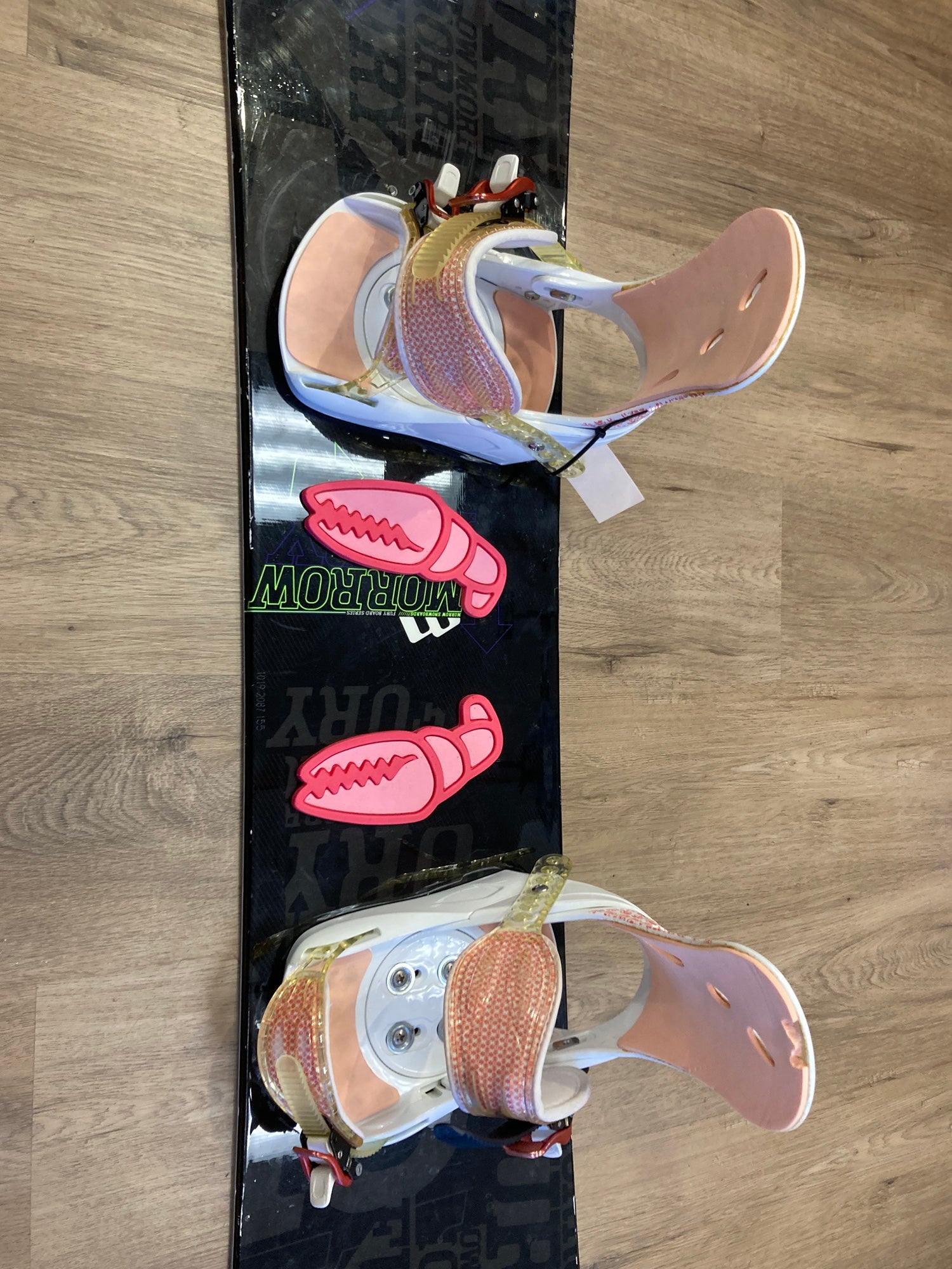 MORROW(モロー) Morrow | Ivory pebbled – Lutz Morris