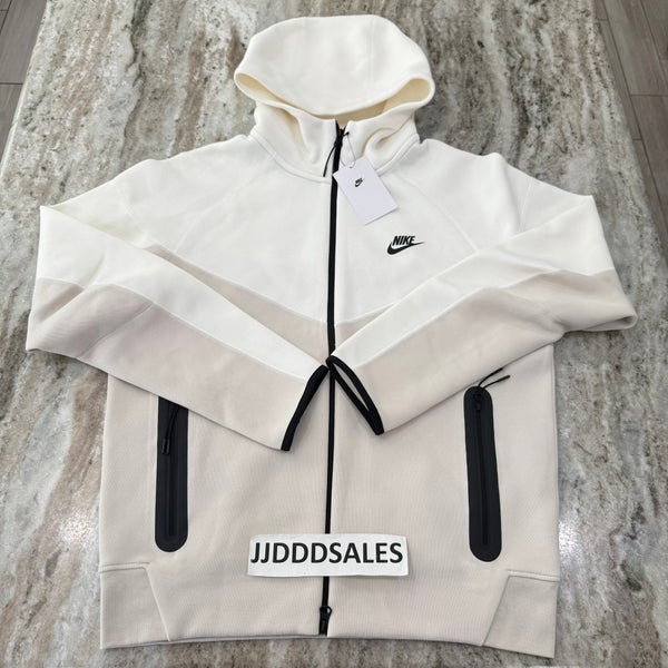 Nike Sportswear Tech Fleece Full-Zip Hoodie Sail Fb7921-104 Men’s Sz M NWT $145
New With Tags