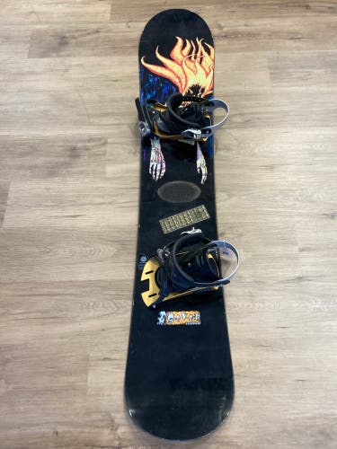 Used Burton SEVEN 165 cm Snowboard With Bindings