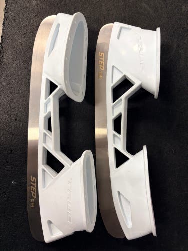 True Step Runner and Holder 280 mm (New)