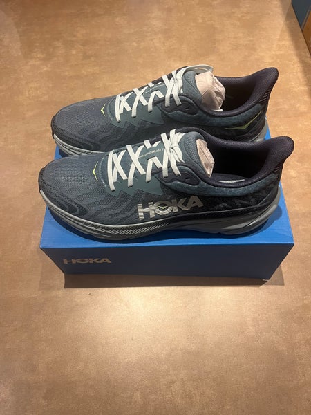 Gray Men's Challenger ATR 7 Hoka Running Shoes