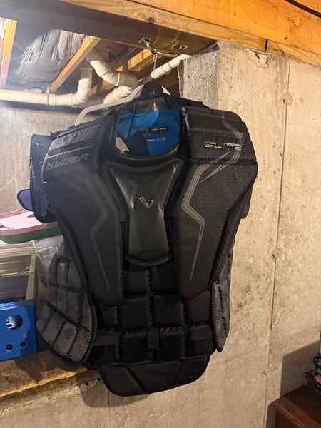 Large Bauer Elite Goalie Chest Protector (Used)