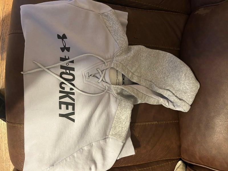 Gray Adult Unisex Large Under Armour Sweatshirt (Used)