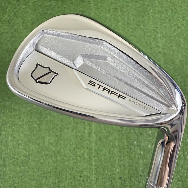 Wilson Staff Model CB 2024 Forged Gap Wedge G Dynamic Gold 115 S300 Stiff Flex