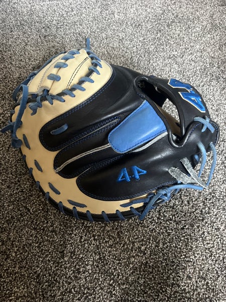 44 Pro RH Catcher's Glove (New)