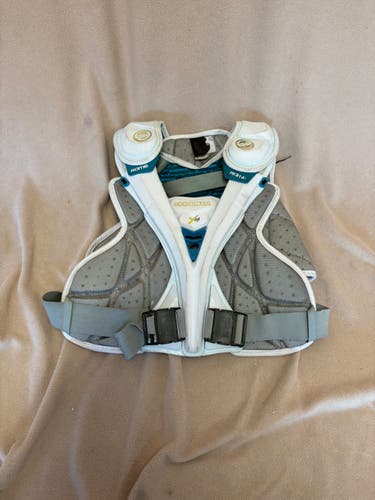 Large Youth Maverik Rome Xrd Shoulder Pads (Used)