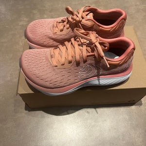 Women's Orange New Topo Atmos Running Shoe