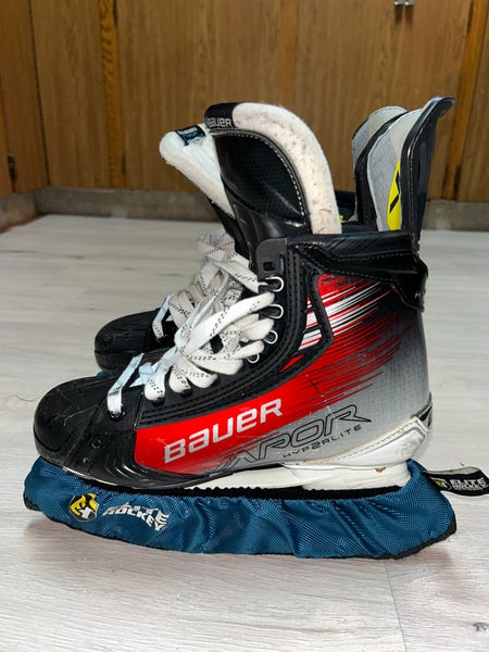 2023 Bauer Vapor Hyperlite 2 Hockey Skates Regular Width 7 (Used)