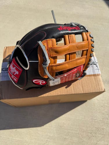Rawlings R9 RH Outfield Baseball Glove 12" (New)