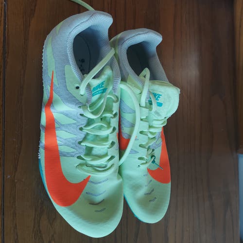 Women's Size 6.5 Nike track shoes