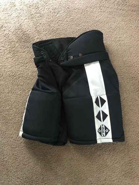 Senior Small Tackla Air 9000 Hockey Pants (Used)