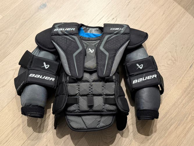 Small / Medium Bauer GSX Goalie Chest Protector (Used)