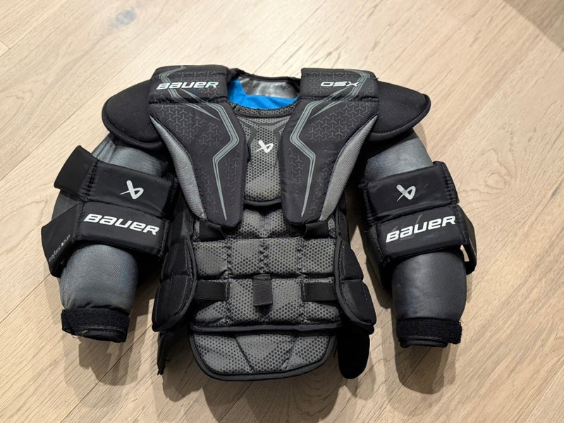 Small / Medium Bauer GSX Goalie Chest Protector (Used)