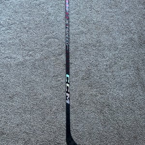 Senior CCM JetSpeed FT5 Pro Right Handed Hockey Stick P28 85 Flex Pro Stock (Used)