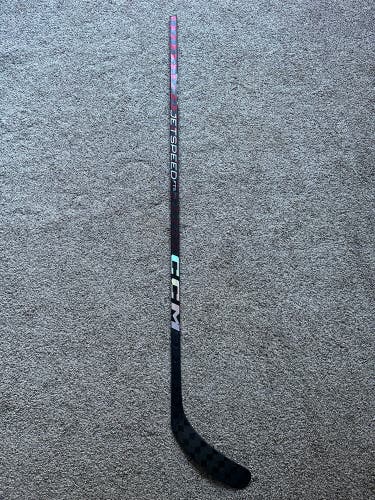 Senior CCM JetSpeed FT5 Pro Right Handed Hockey Stick P28 85 Flex Pro Stock (Used)