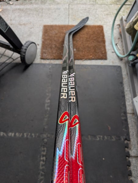 Brand New RH Pro Stock Bauer Vapor Flylite Stick - 77 flex / P28