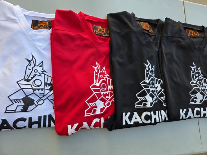 Arizona Kachinas Womens Practice Jersey Lot – 4 Total (Black, Red & White) – 3 Large 1 Medium