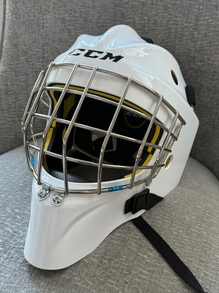 Junior Medium 2022 CCM GFAxis 1.5 Certified Goalie Mask  (Used)