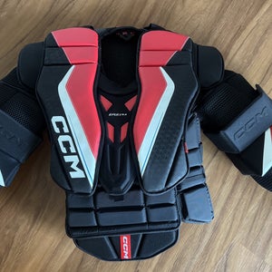 Small 2023 CCM Eflex 6.9 Goalie Chest Protector (Used)