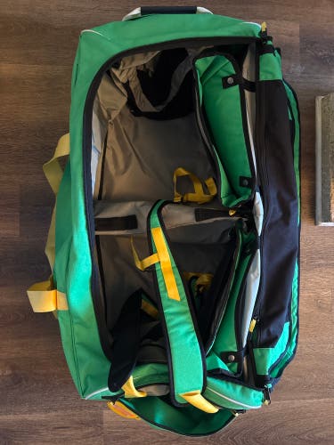 Pacific rink player bag