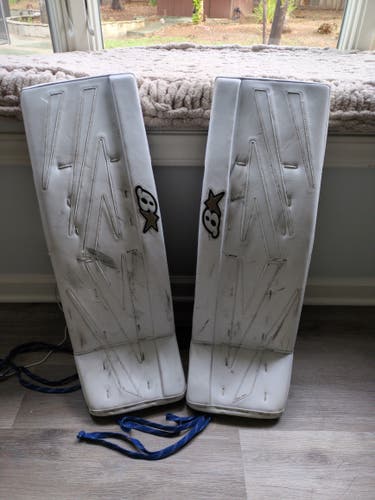 32" Brian's Netzero Goalie Leg Pads (Used)