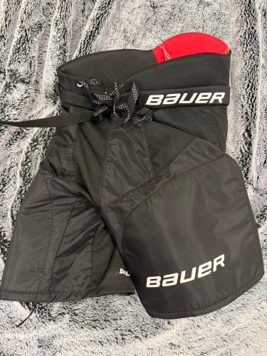 Junior Small Bauer Hockey Pants (Used)
