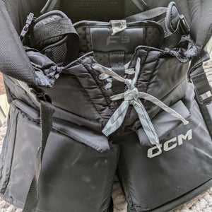 Intermediate Medium CCM F9 Hockey Goalie Pants (Used)