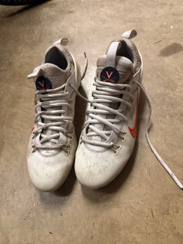 White Men's Size M 8.5 (W 9.5) Adult Nike Huarache 9 Elite Low Low Top Molded Cleats (Used)