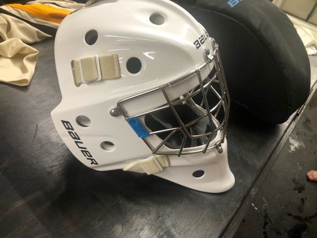 Senior Large 2024 Bauer 940 Goalie Mask (New)