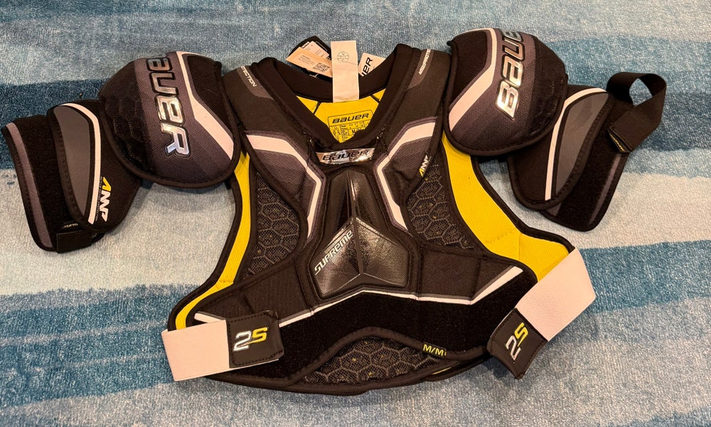 Men's Medium Senior Bauer Supreme 2S Shoulder Pads (New)