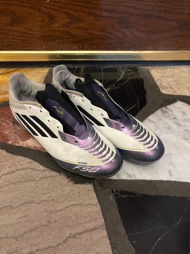 Purple Unisex Size M 9.0 (W 10.0) Adidas Messi Molded Cleats Cleats (Used)