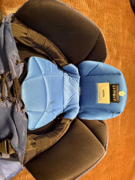 PRO NHL TORONTO BAUER NEXUS MUZZIN LARGE+1