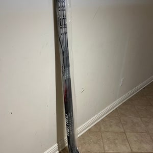 Senior Bauer Vapor League Left Hand Hockey Stick P28 77 Flex Pro Stock (New)