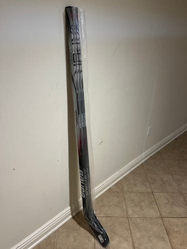 Senior Bauer Vapor League Left Hand Hockey Stick P28 77 Flex Pro Stock (New)