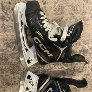 2024 CCM Tacks XF 80 Hockey Skates Regular Width 6 (Used)