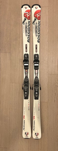 166 Rossignol Avenger 74 skis