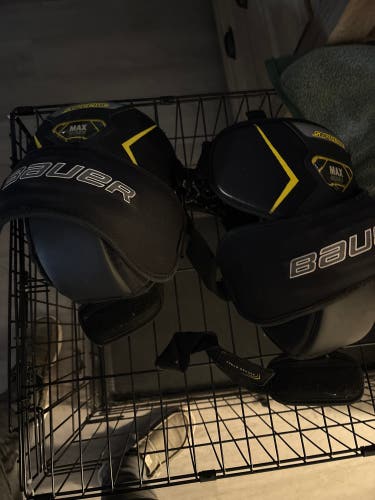 Bauer Supreme (Used)