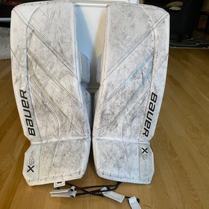 30+" Bauer Vapor X5 Pro Goalie Leg Pads (Used)