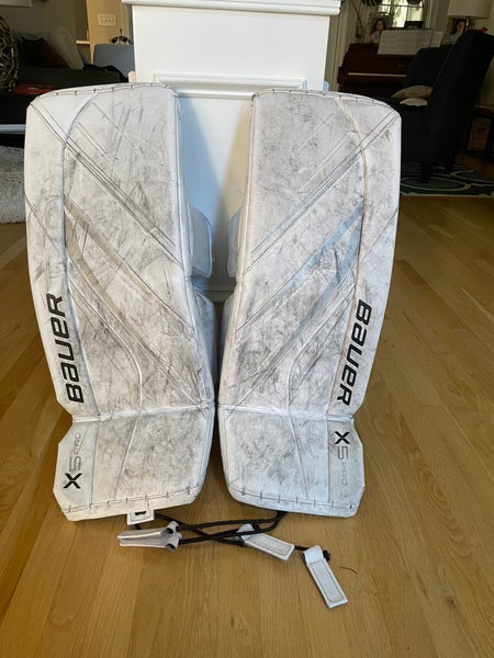 30+" Bauer Vapor X5 Pro Goalie Leg Pads (Used)