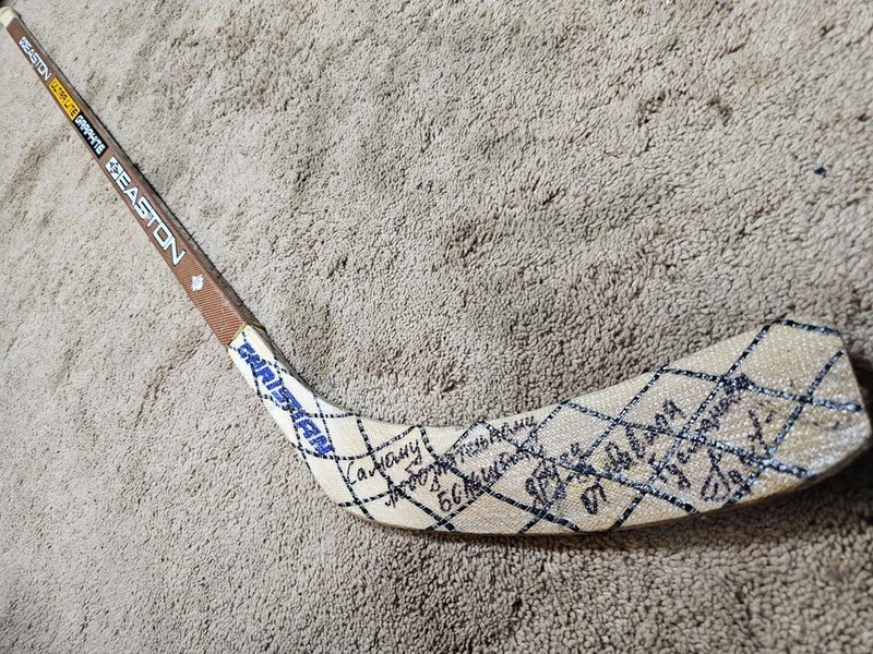 RAVIL GUSMANOV 95'96 Signed Winnipeg Jets NHL Game Used Hockey Stick coa