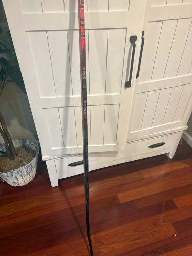 Senior Bauer Vapor Hyperlite 2 Left Hand Hockey Stick P28 80 Flex Pro Stock (Used)